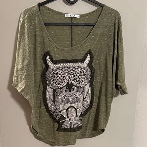 Papaya Olive Green Short-Sleeve Owl Graphic Top